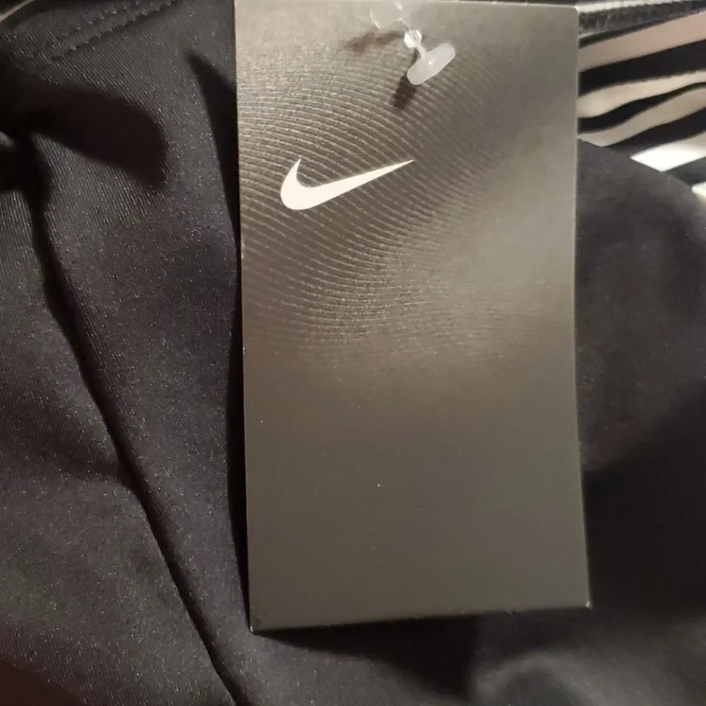 Nike Women's 6:1 Stripe Tankini  logo black bottoms Xlarge 2 piece set